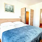 Sea View 100m To Skoric Fanatic Apartment Primosten