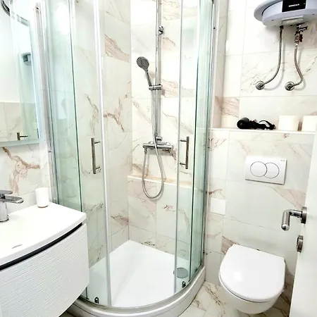 شقة Skoric Fanatic